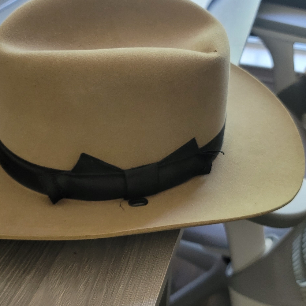 Stetson Beige Hat with Dark Trim